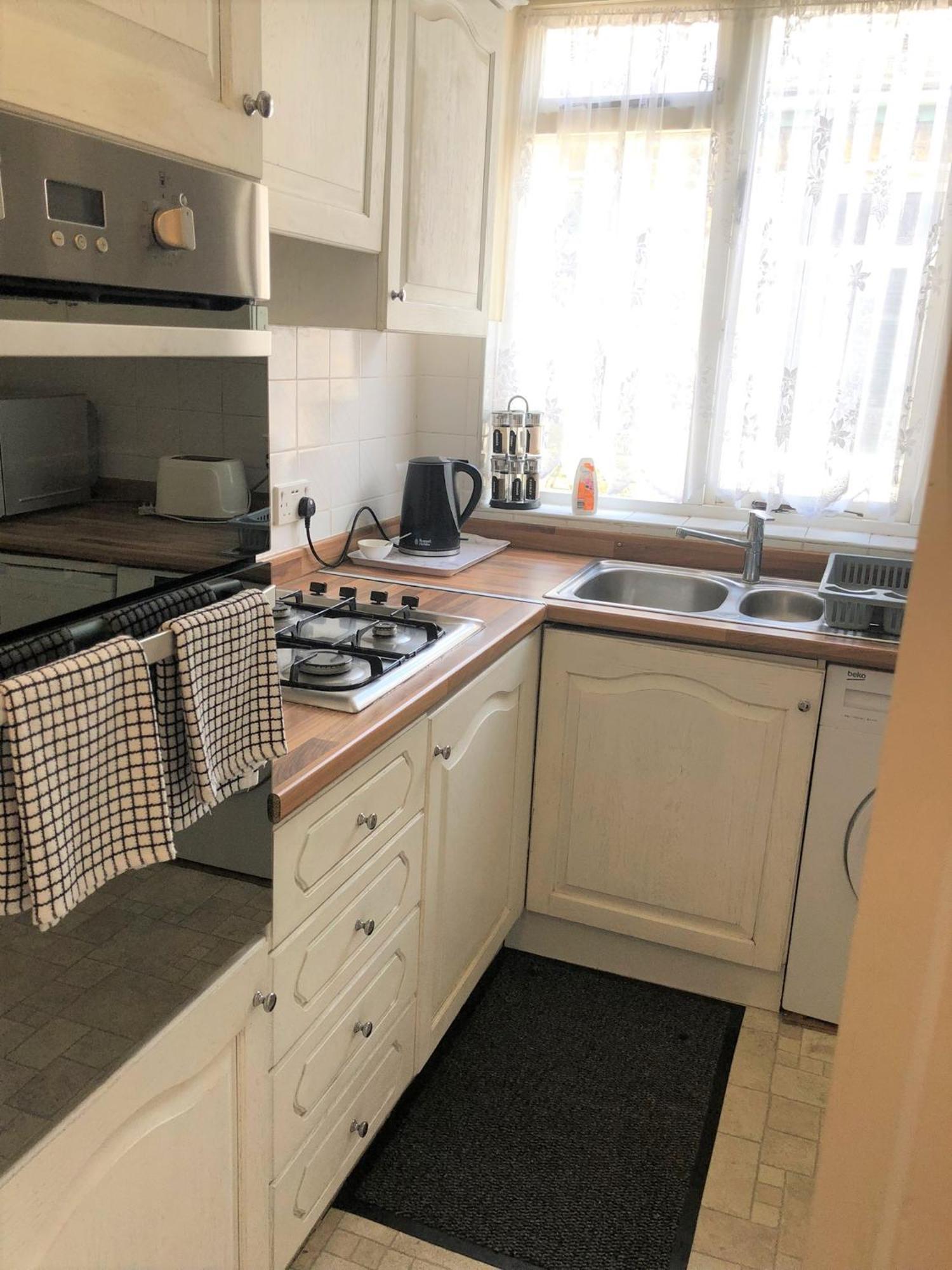 Spacious West London 2 Bedroom Apartment Dış mekan fotoğraf
