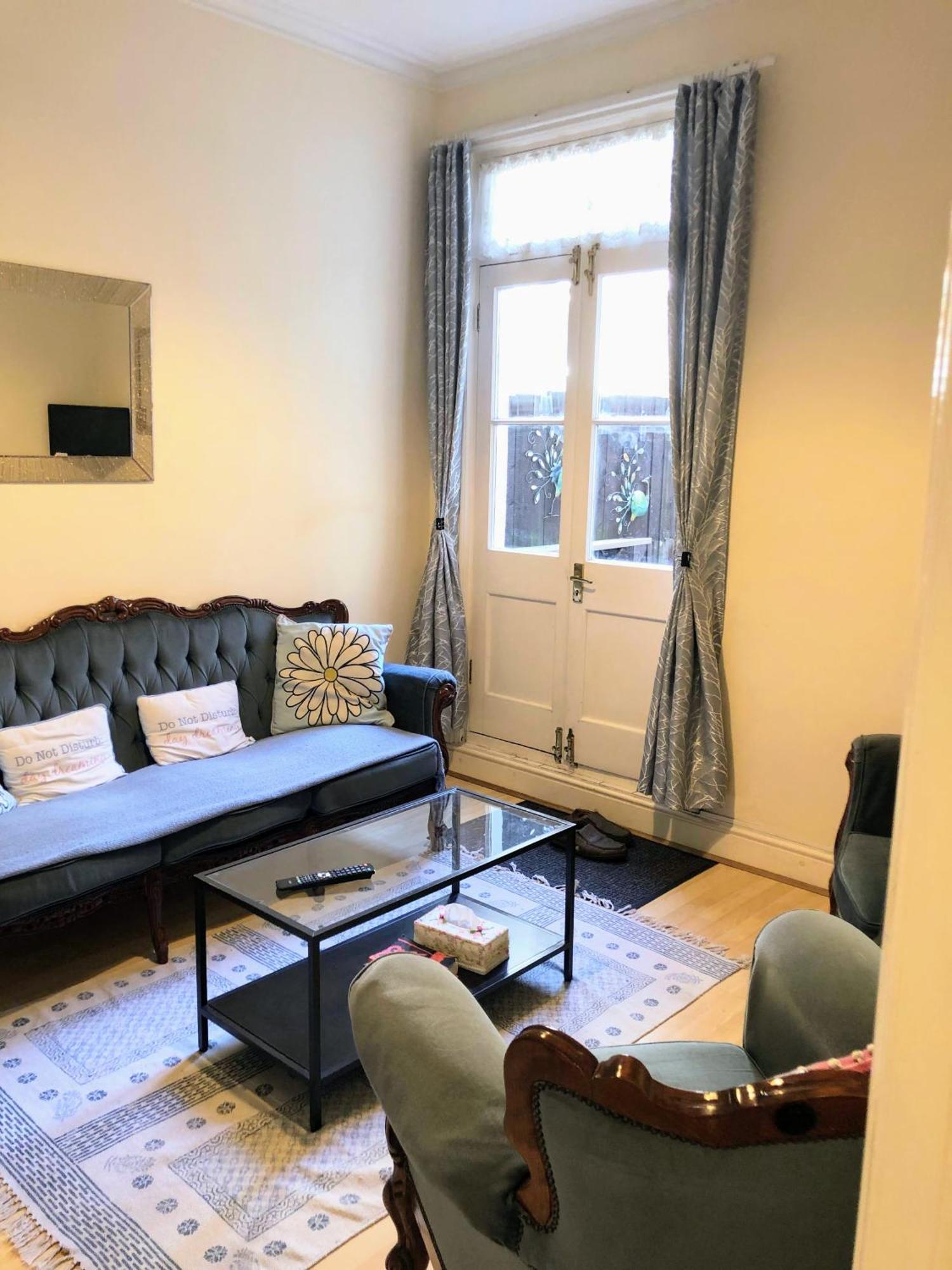 Spacious West London 2 Bedroom Apartment Dış mekan fotoğraf