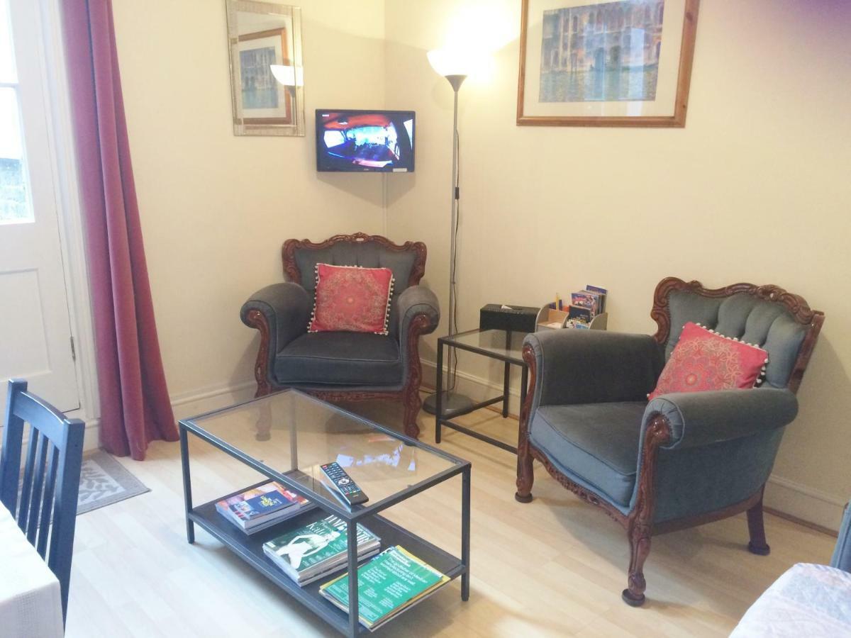 Spacious West London 2 Bedroom Apartment Dış mekan fotoğraf